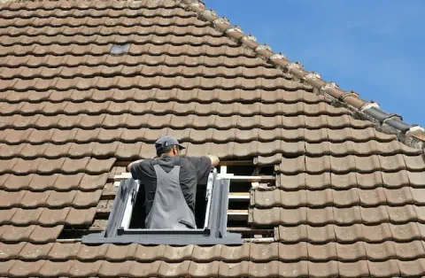 Pose de velux - Saint-Louis-de-Montferrand